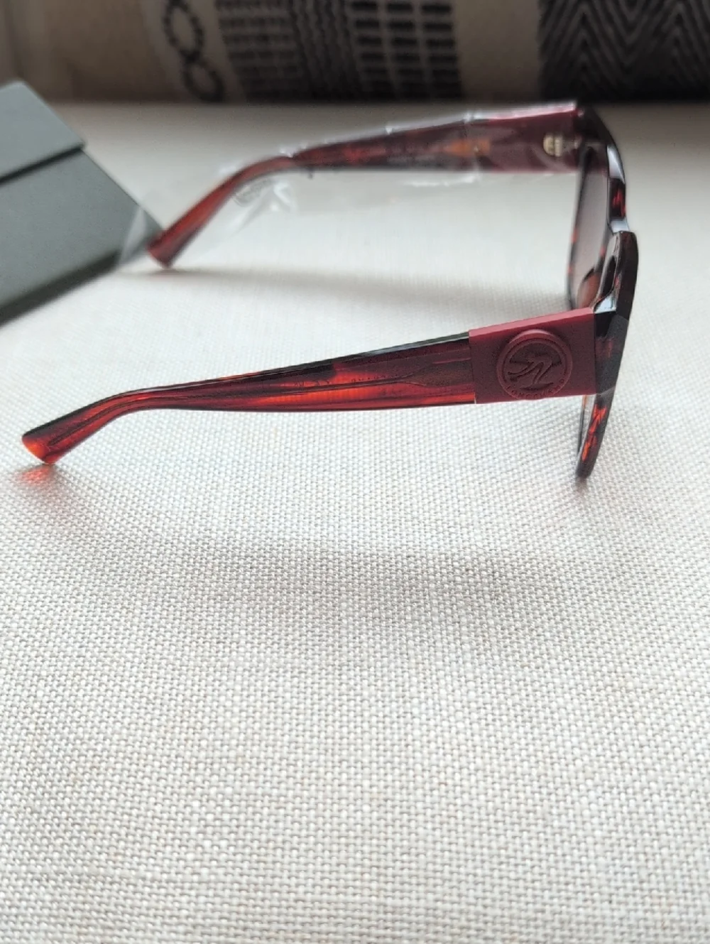 Longchamp Women's Sunglasses. NWT - Picture 2 of 12